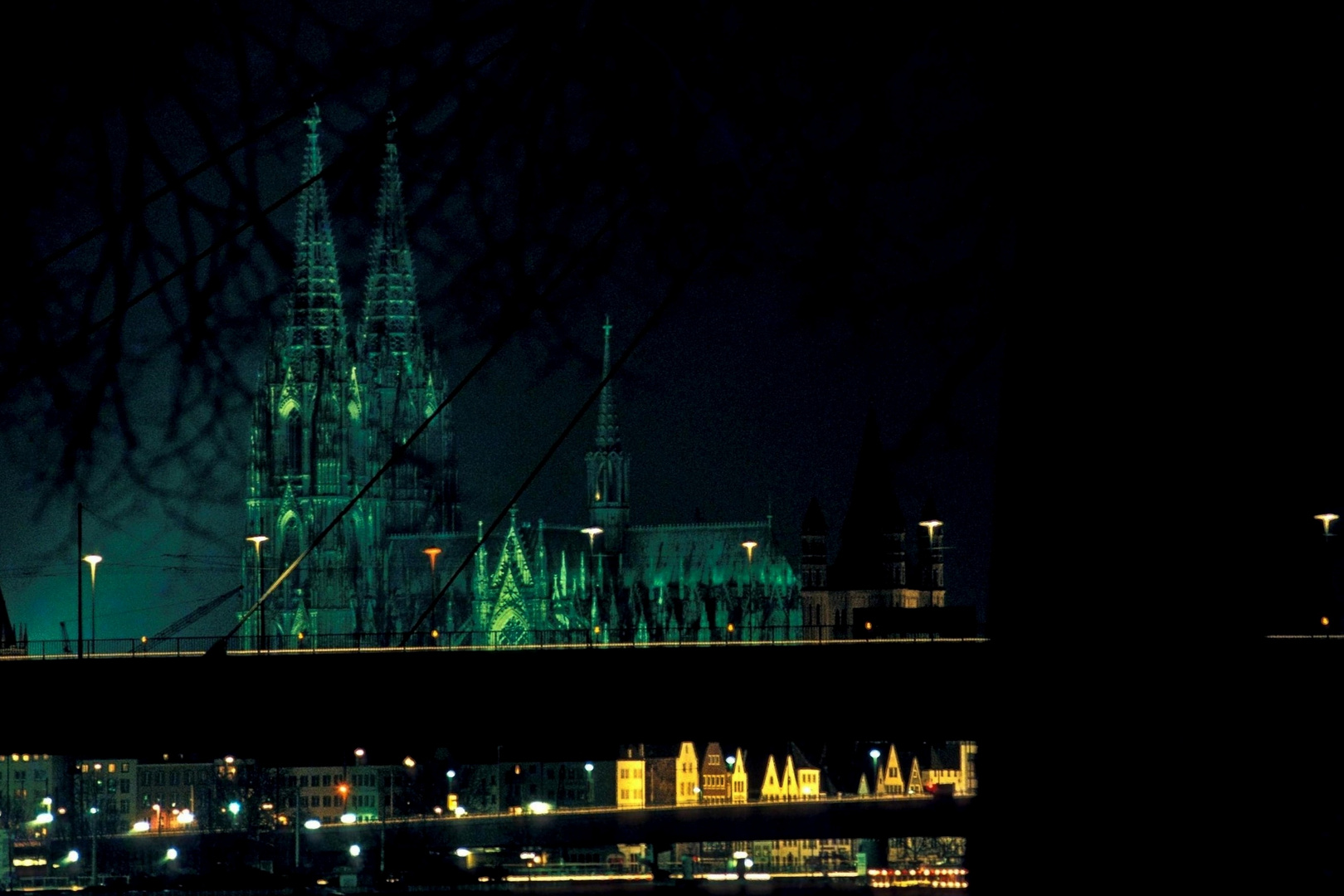 der dom und die severinsbrücke zu köln