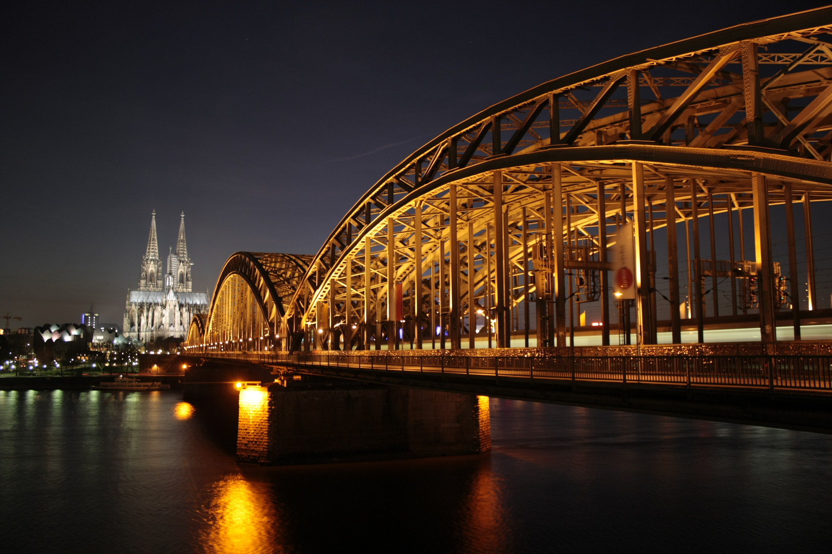 Der DOM und seine Brücke