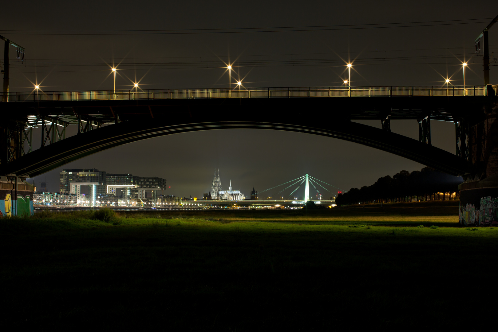 Der Dom "unter der Brücke"