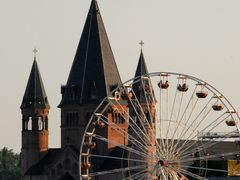 Der Dom zu Mainz im Abendsonnenschein