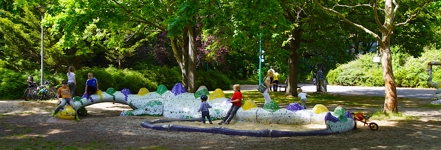 Der Drache vom FEZ-Spielplatz