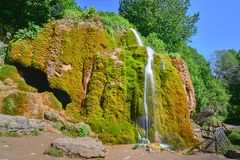 Der Dreimühlen Wasserfall in der Eifel