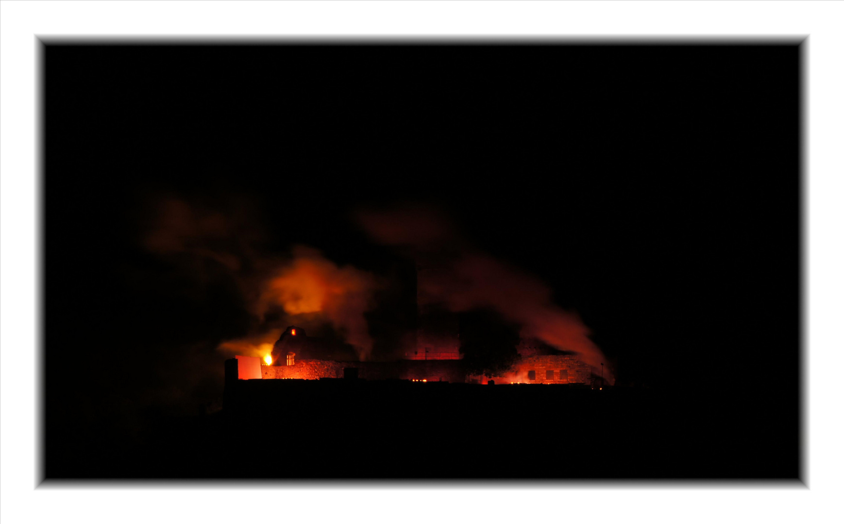 Der Dreinschlag 2011 die Mühlburg brennt!