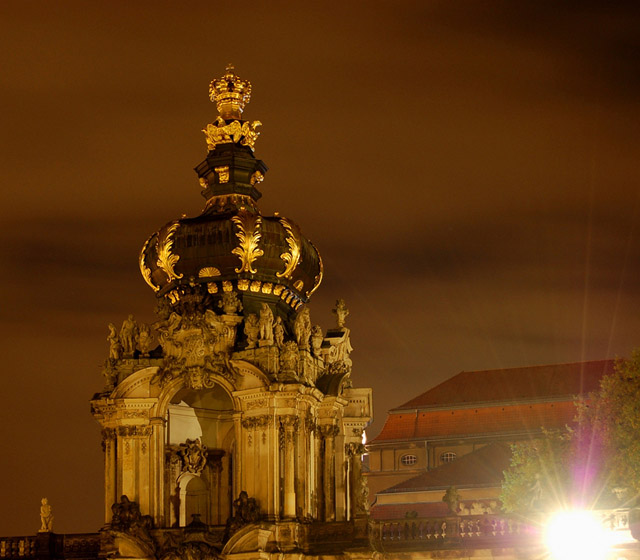 Der Dresdner Zwinger im Rechten Licht