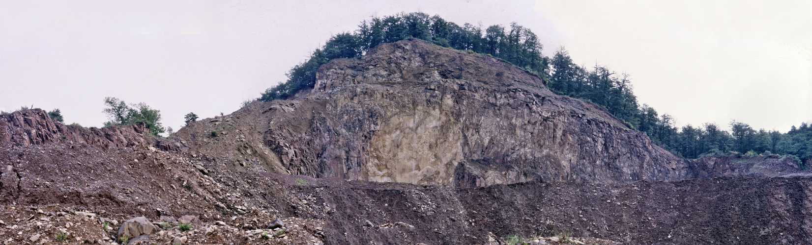 Der ehemalige Steinbruch Setz im Jahr 1988 - Panorama