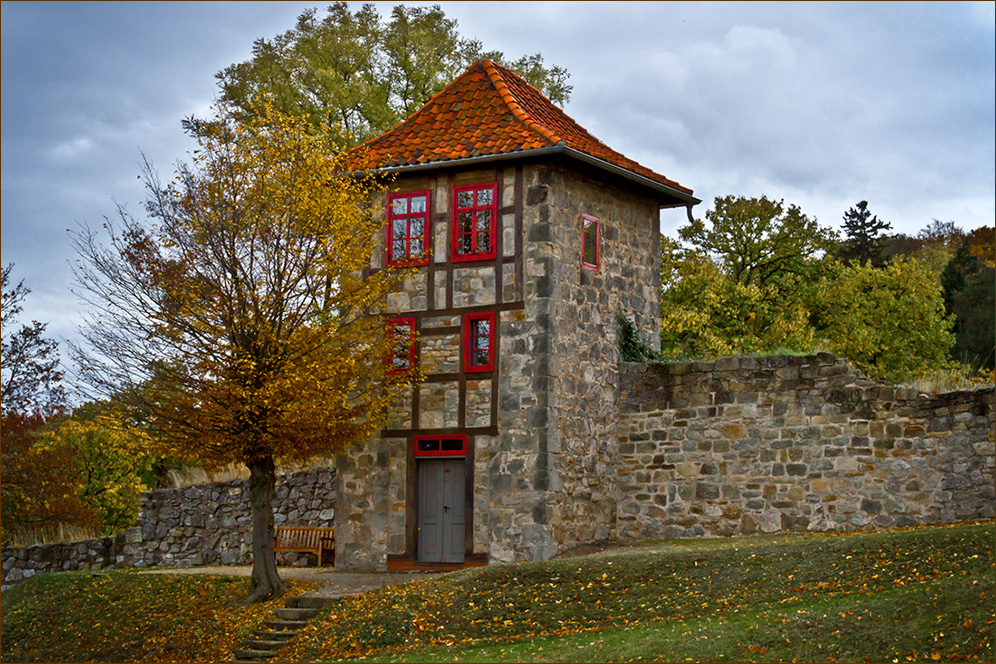 der ehemalige Wehrturm in der Stadtmauer