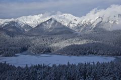 Der Eibsee im Winterkleid....