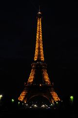 Der Eiffelturm in der Nacht