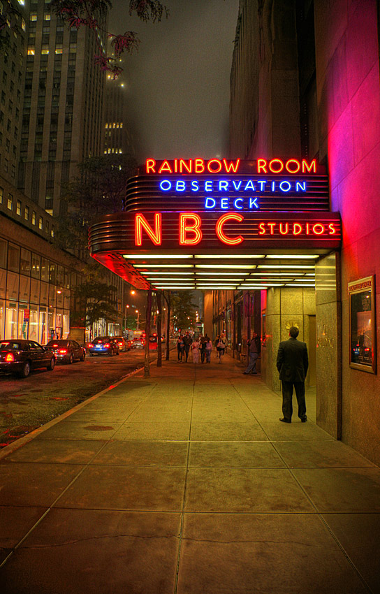 Der Eingang zum Rainbow Room in New York City