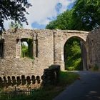 Der Eingang zur Burg Olbrück