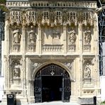 Der Eingang zur Kathedrale