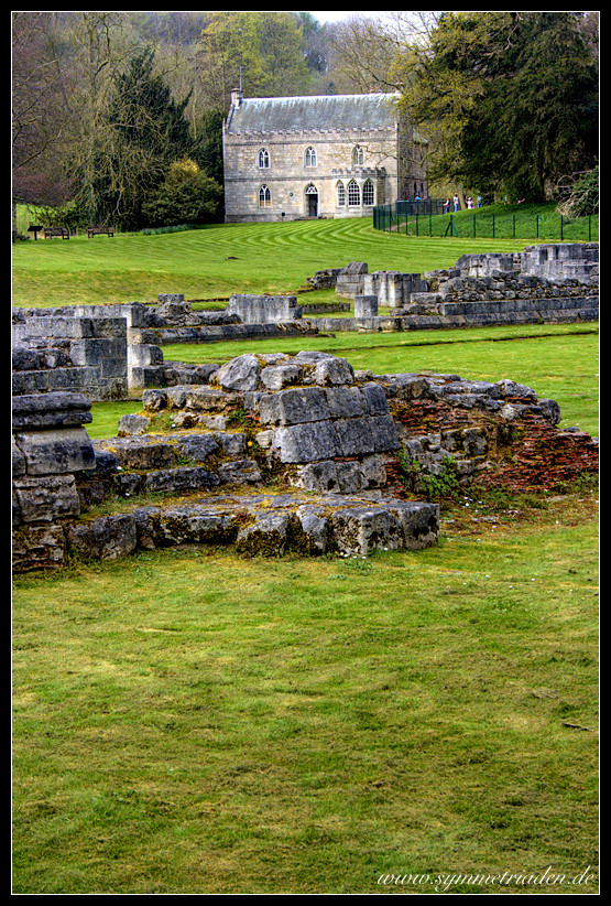 Der Eingang zur Roche Abbey