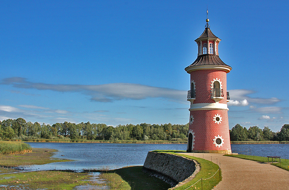 Der einzige deutsche Leuchtturm im Binnenland bei Moritzburg weil...