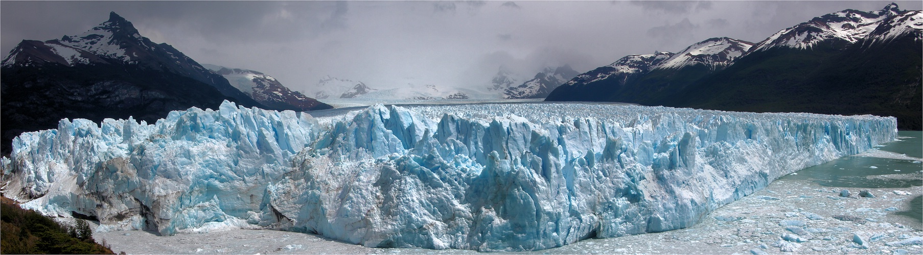 DER EISGIGANT