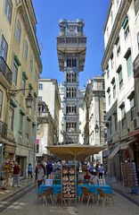 Der Elevador de Santa Justa in Lissabons Stadtzentrum