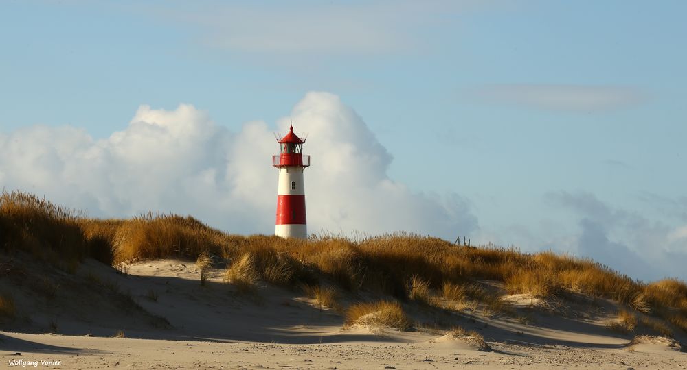 Der Ellenbogen auf Sylt mit dem grösseren Leuchtturm an der nördlichsten Spitze Deutschlands