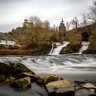 Der Elzbach-Wasserfall . . .