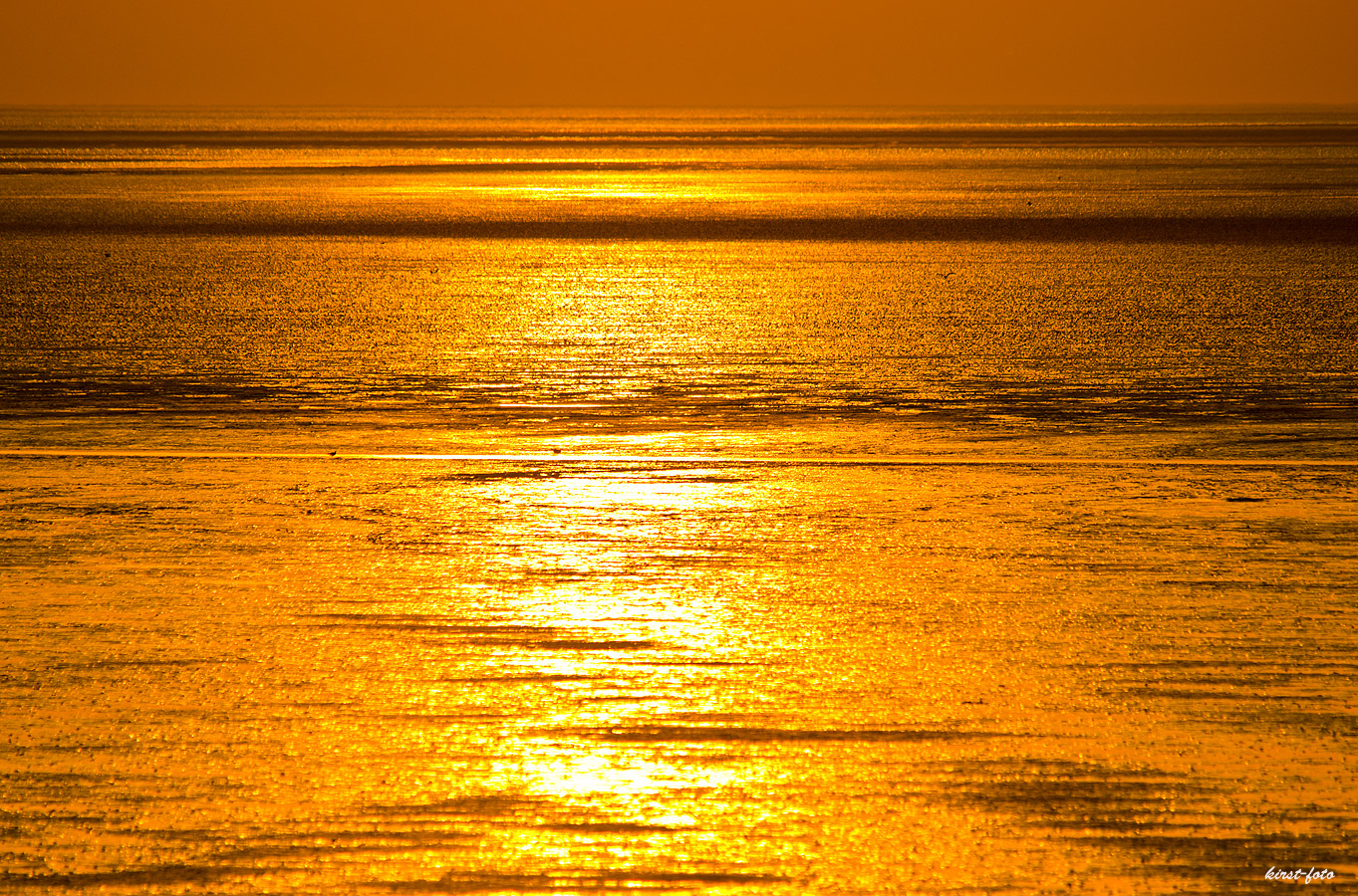 Der-entspannende-Blick-auf-das-abendliche-Meer