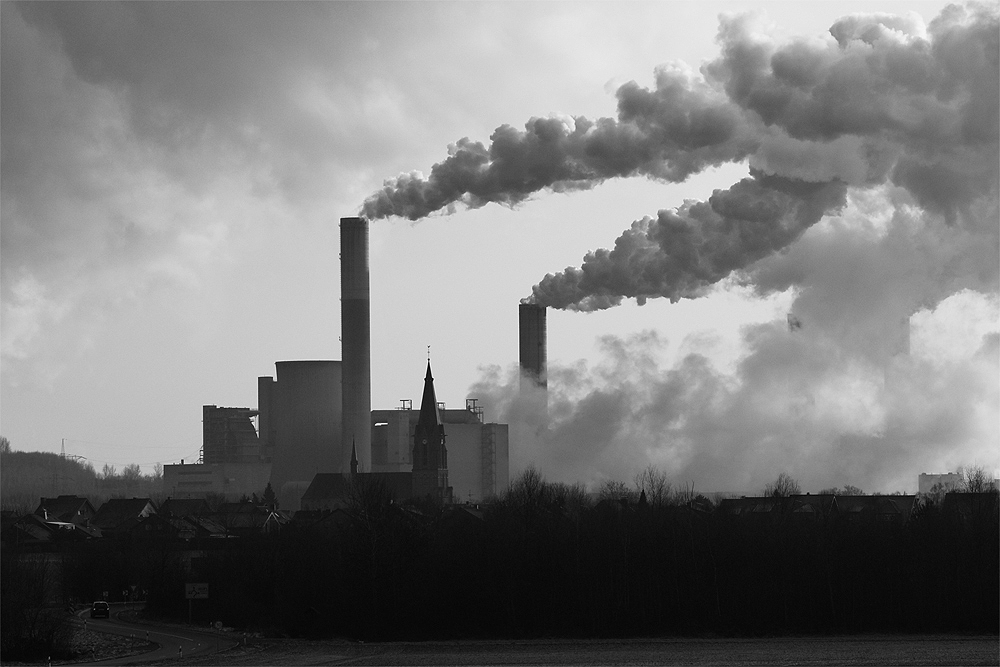 Der Erftdom im Schatten der Energie.