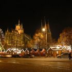 Der Erfurter Weihnachtsmarkt mit Blick auf den Dom