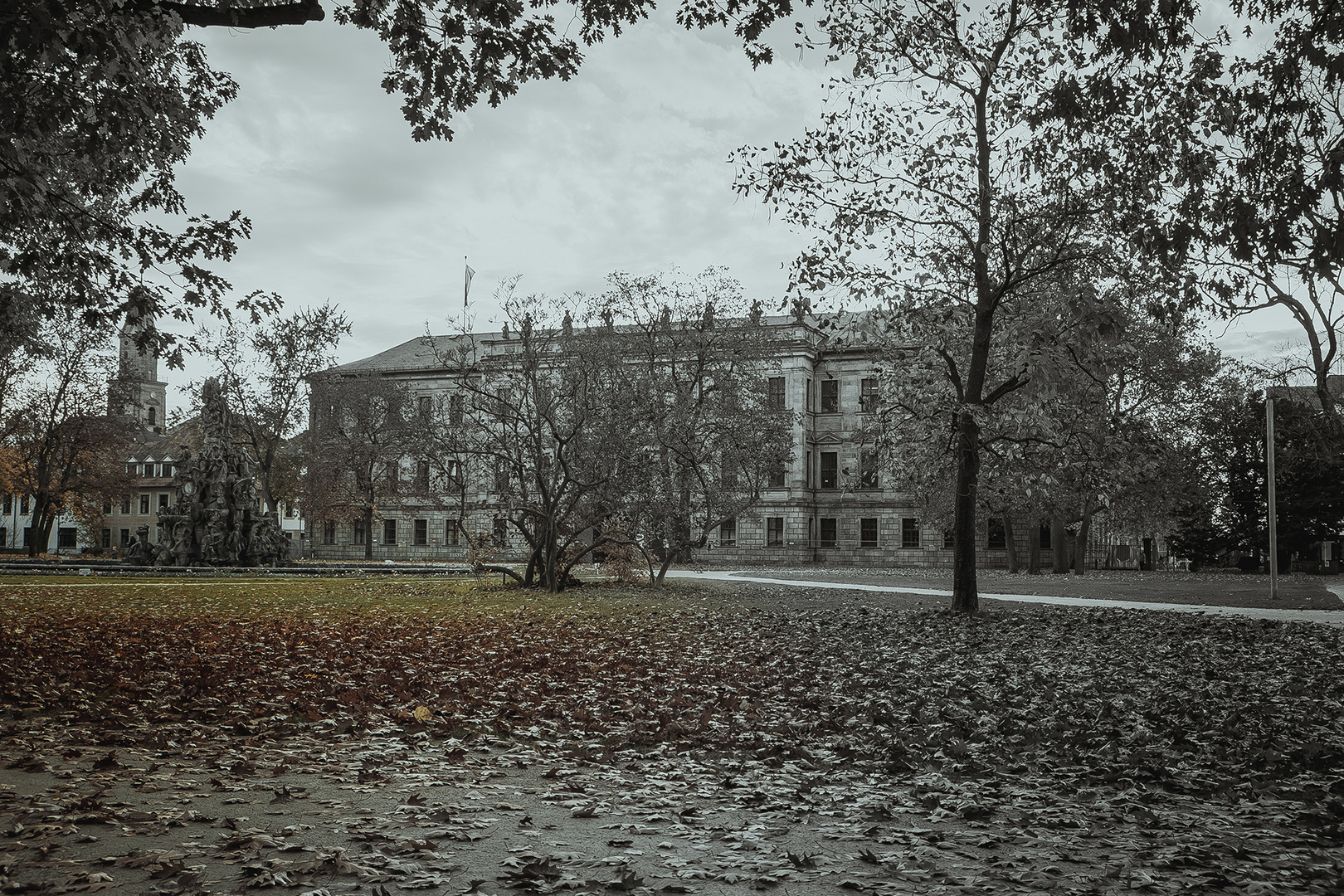 Der Erlanger Schlossgarten im Corona Herbst