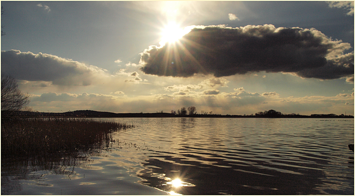 der erste schöne Frühlingstag am See