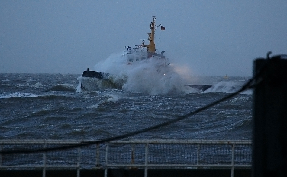 Der erste schwere Sturm 2009 an der Nordsee