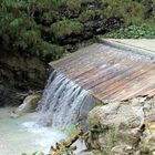 Der erste Wasserfall beim Aufstieg zur Almbachklamm im Berchtesgadener Land