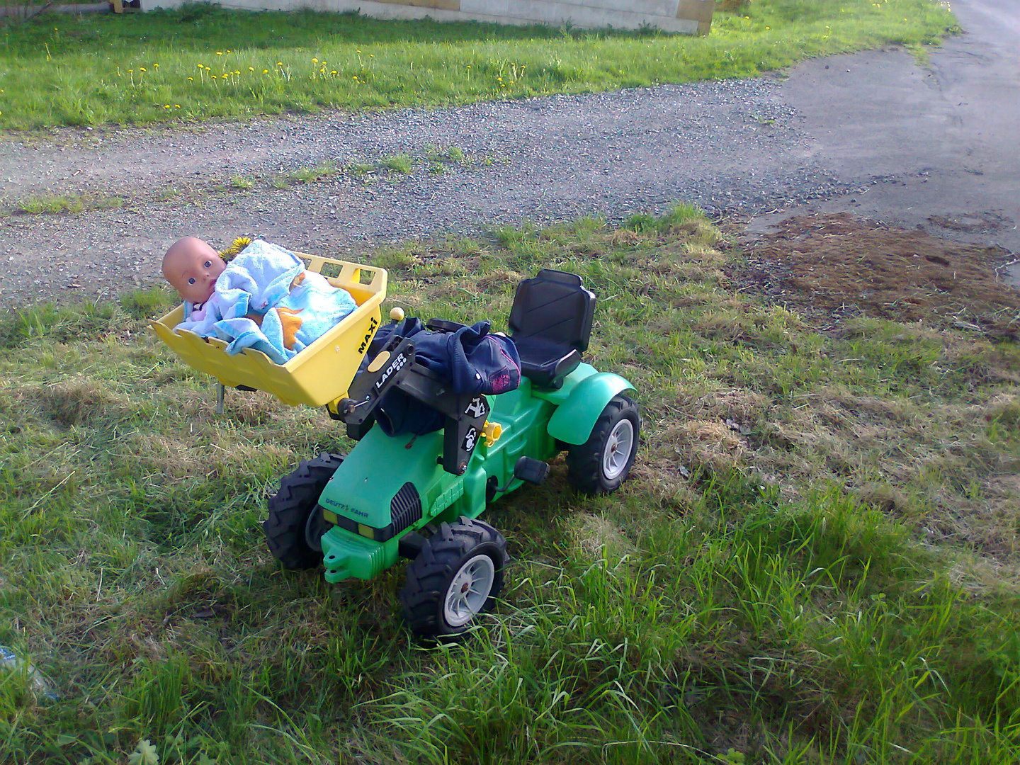 Der etwas andere Puppenwagen eines Jungen von heute ! 06.05.2015