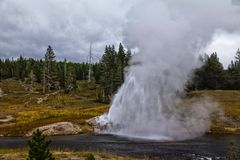 Der explodierte Dampfkochtopf