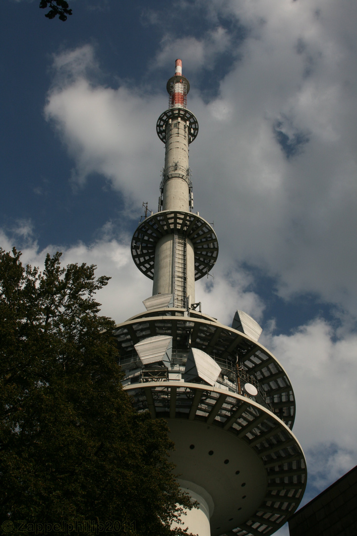 Der Fernmeldeturm Hünenburg