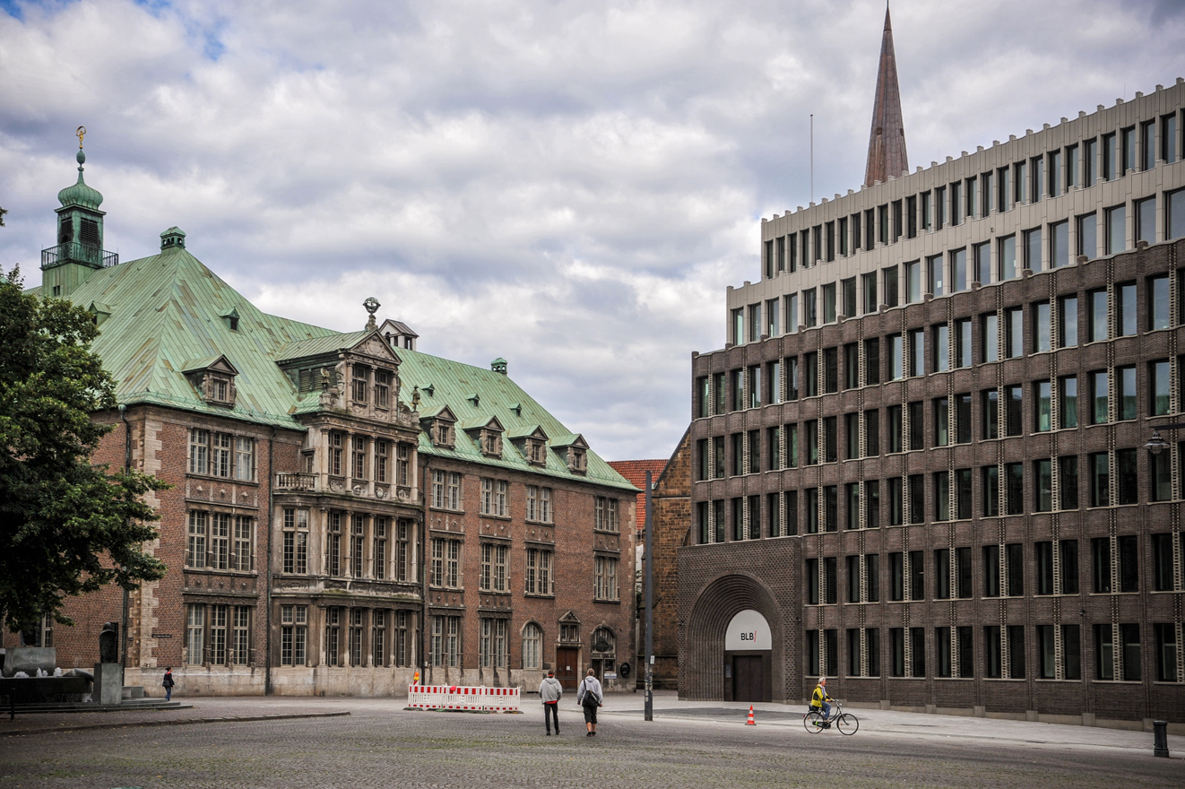 der fertig gestellte Neubau der Bremer Landesbank - August 2016