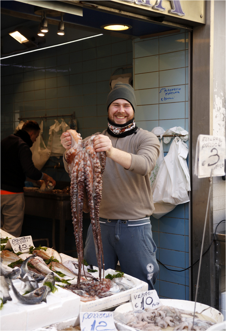 Der Fischhändler Foto & Bild | europe, italy, vatican city, s marino ...