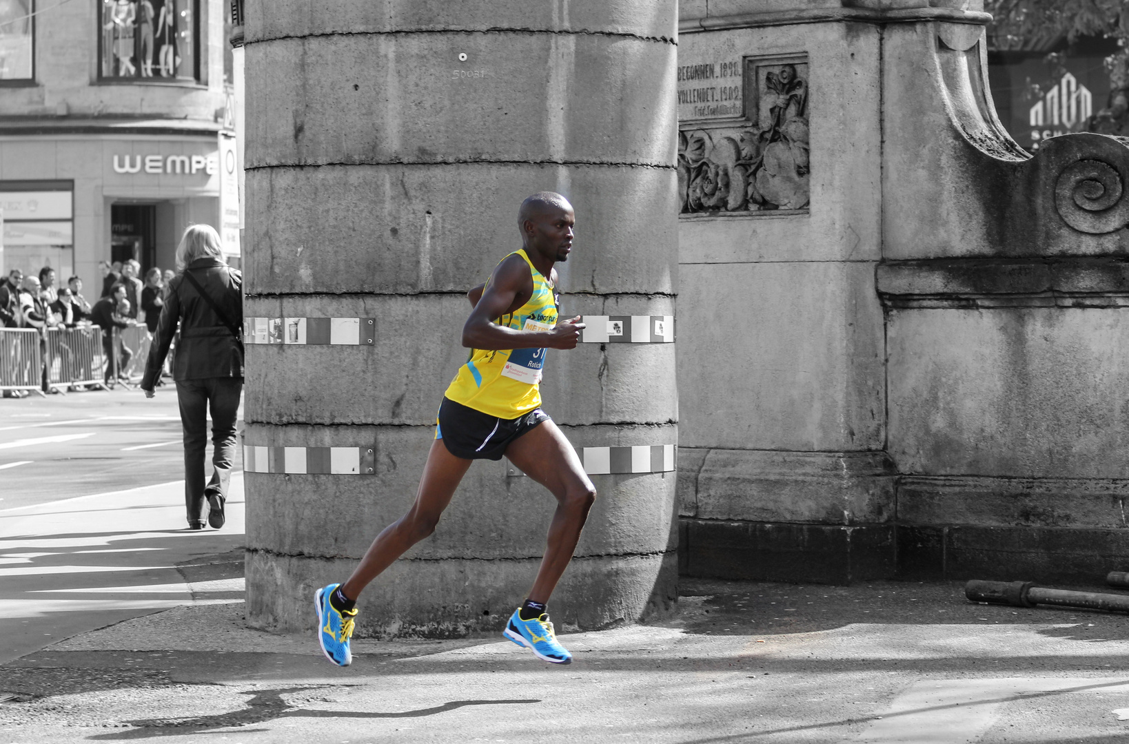 Der Fliegende Marathonie METRO GROUP Marathon Düsseldorf 2013