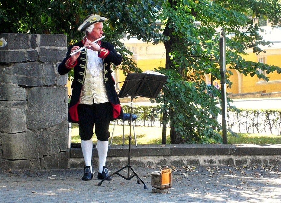 Der Flötenspieler am Schloß Sanssouci