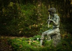 Der Flötenspieler auf dem Friedhof