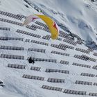 ...der Flug über die Schnee - Fangzäune...