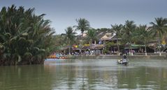 Der Fluss Thu Bon in der Stadt Hoi An 2025