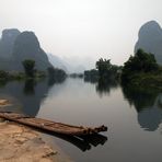 Der Fluss Yulong He und das Karstgebirge bei Guilin und Yangshuo