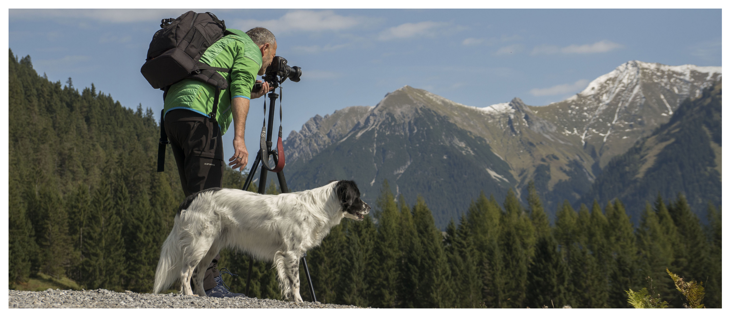 Der Fotograf mit seinem Hund