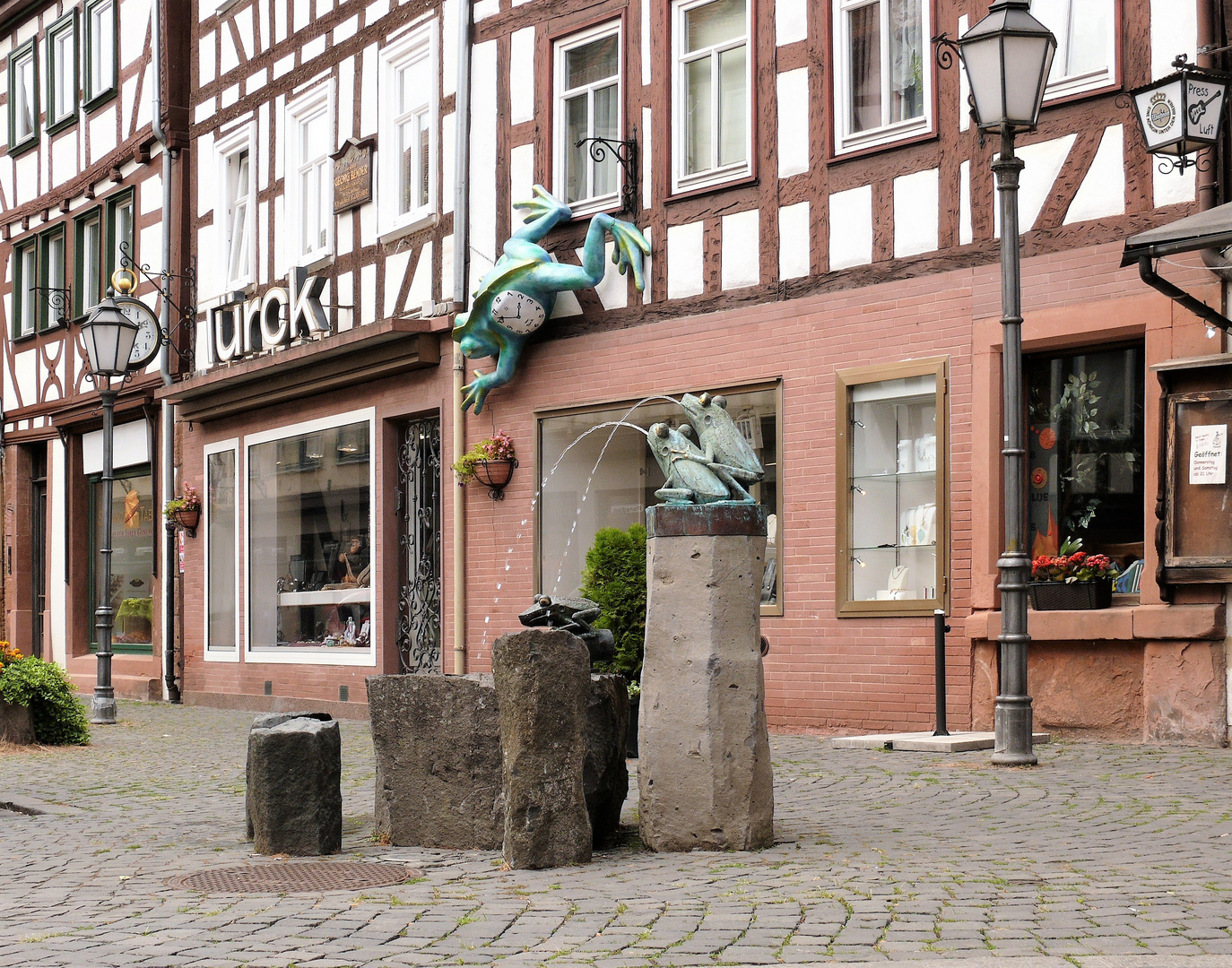 Der Froschbrunnen in Büdingen