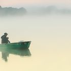 " Der frühe ..Angler fängt den Fisch !