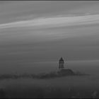 der Fürstenwalder Dom im Nebel