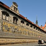 Der Fürstenzug in Dresden, das größte keramischen Wandbild der Welt,...