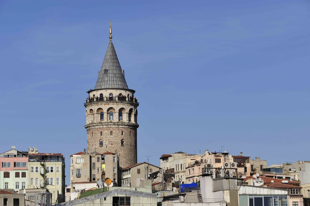 Der Galata-Turm gewährt den Blick über das Goldene Horn