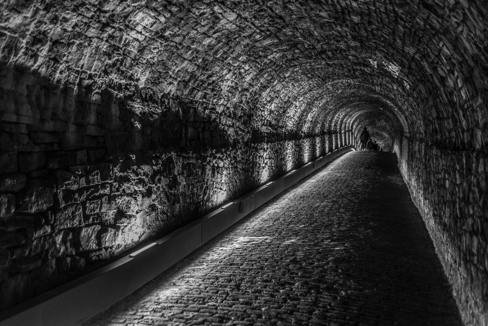 der Gang in der Festung