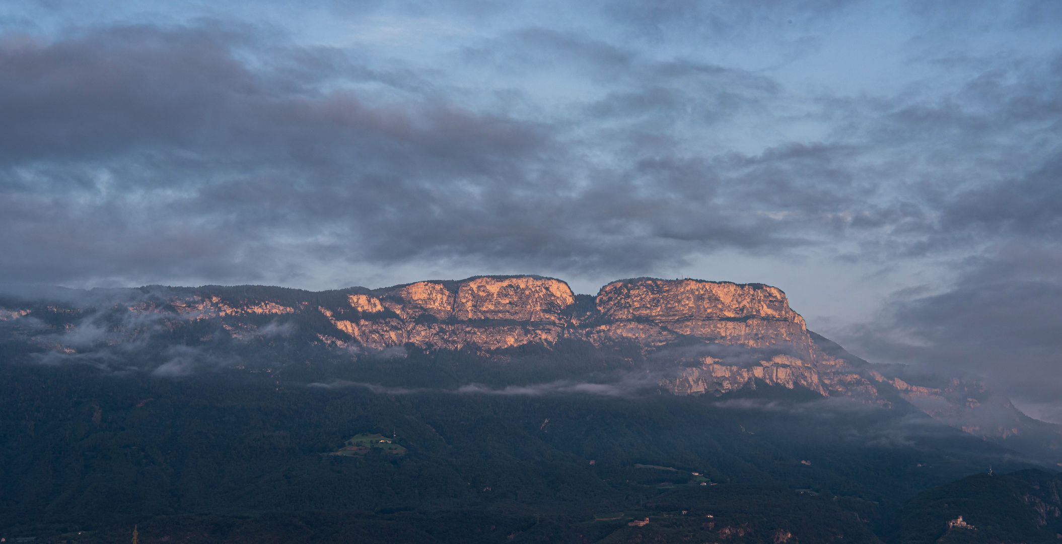 der Gantkofel im Morgenlicht