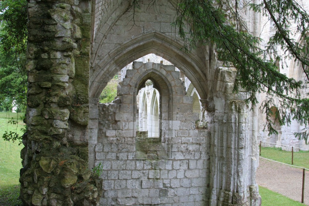 Der Geist(liche) von Jumieges