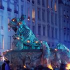 Der gewaltige Brunnen am Place des Terraux