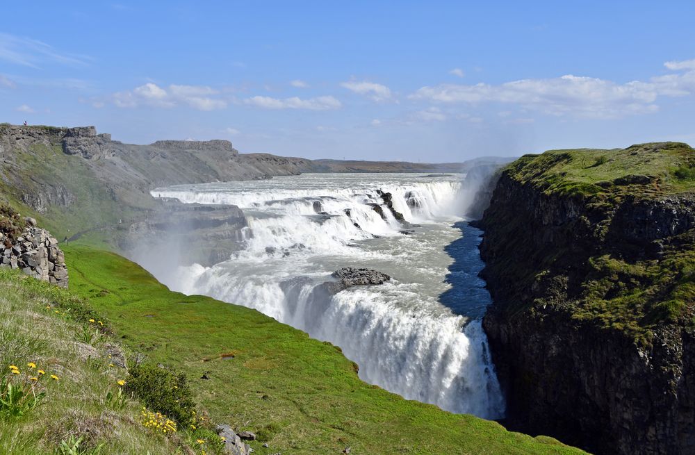 Der gewaltige Gullfoss im Süden von Island